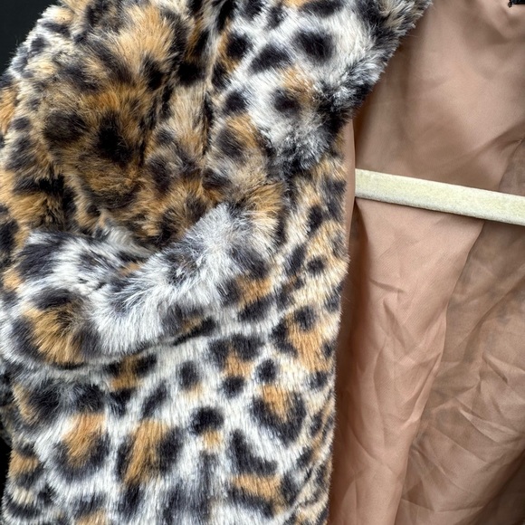 Hot Topic Leopard Print Teddy Jacket - Picture 3 of 5